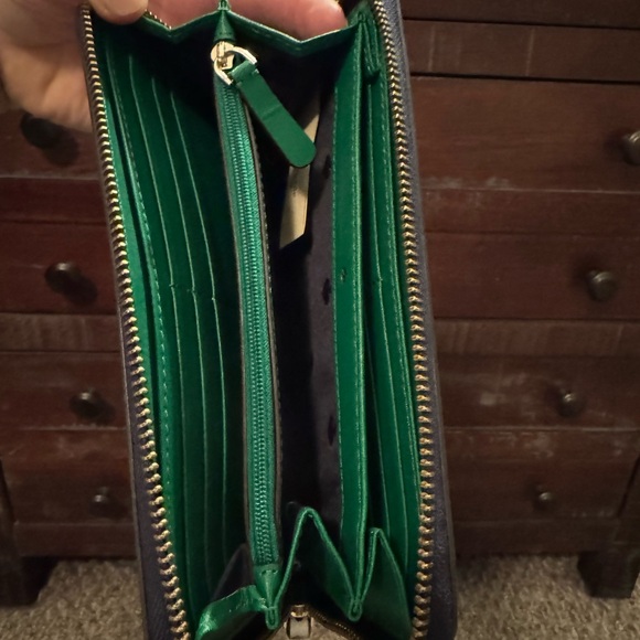 Kate Spade wallet - Picture 2 of 3